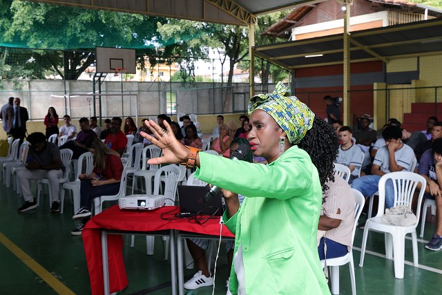 Comissão Extraordinária de Defesa da Habitação e da Reforma Urbana - debate sobre a política habitacional de Ribeirão das Neves