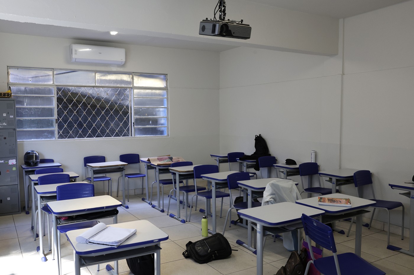 Comissão de Educação, Ciência e Tecnologia - visita a escolas alvo de concessão pelo Estado