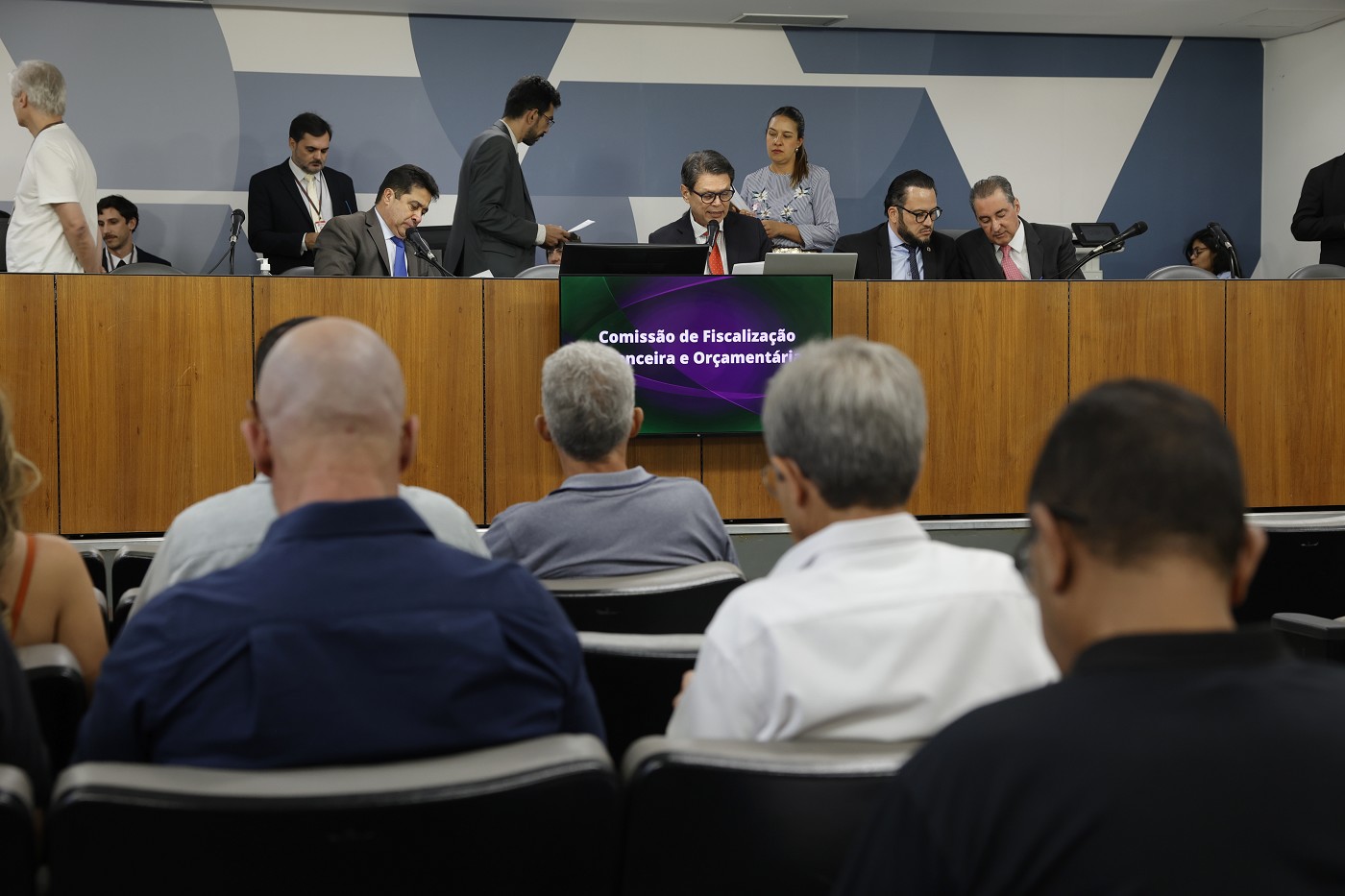 Comissão de Fiscalização Financeira e Orçamentária - análise de proposições