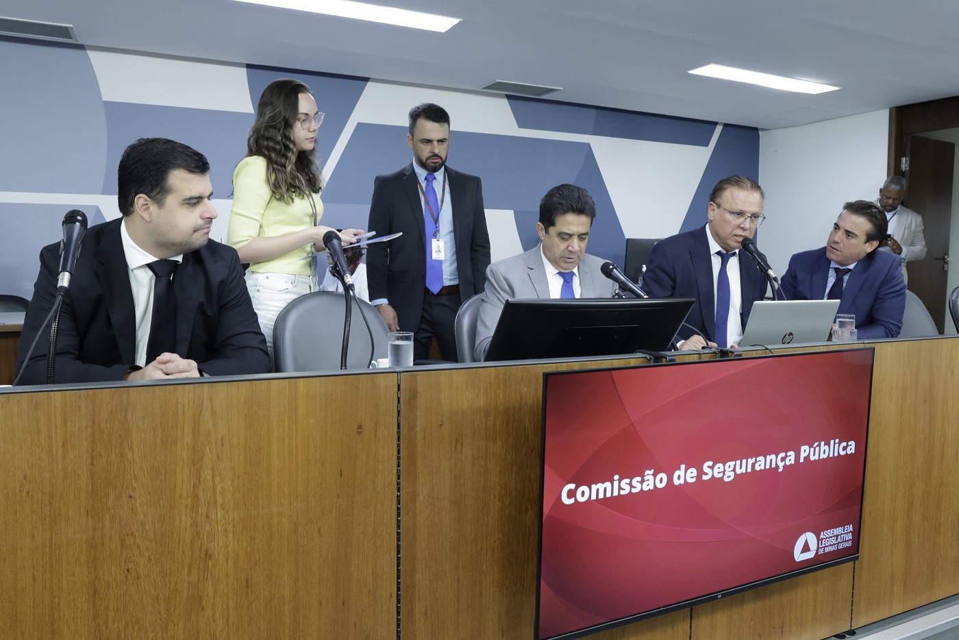 Comissão de Segurança Pública - análise de proposições