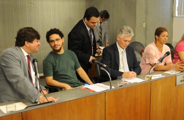 Comissão de Assuntos Municipais e Regionalização - debate sobre a greve dos servidores de Belo Horizonte