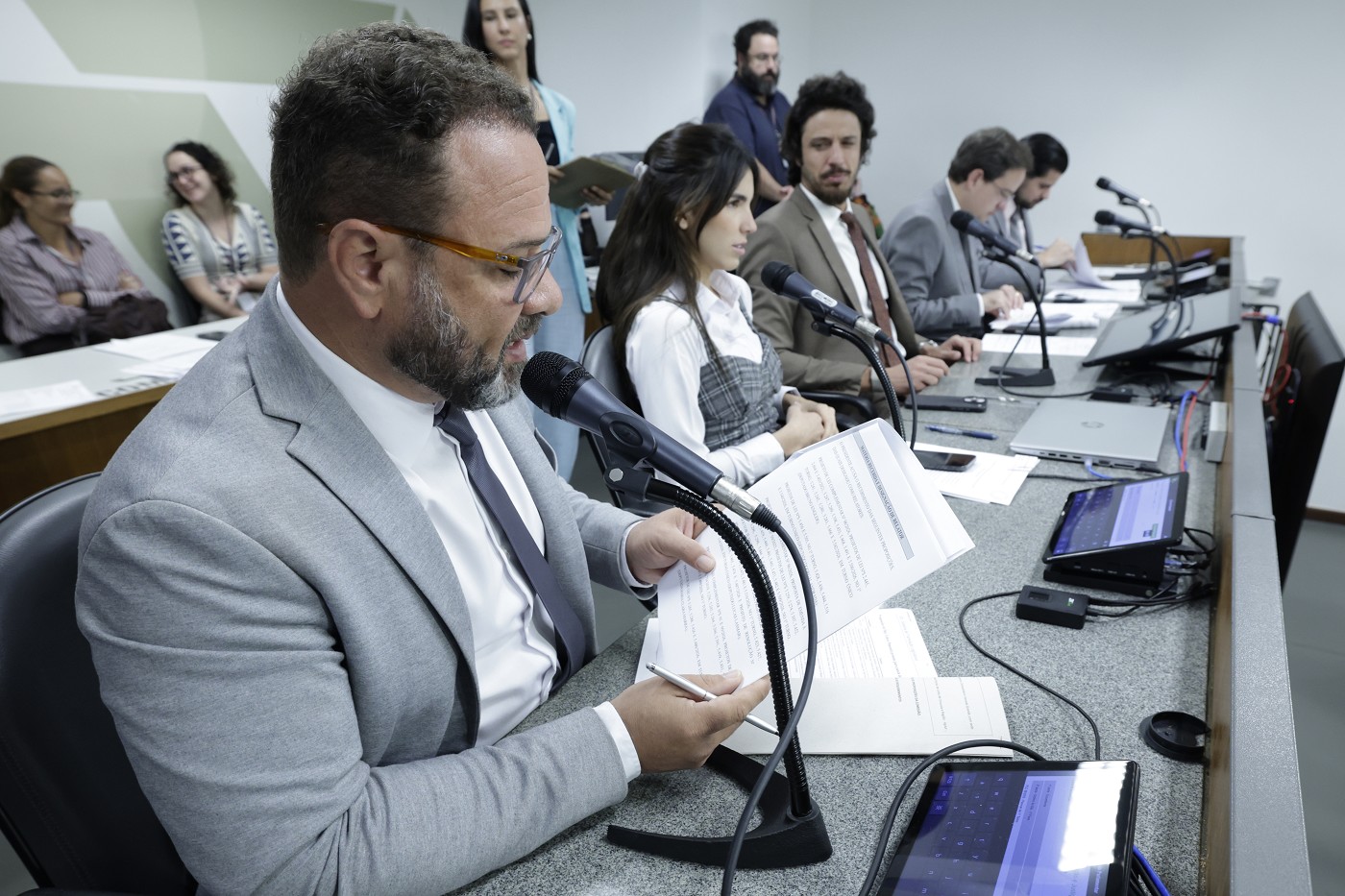 Comissão de Constituição e Justiça - análise de proposições