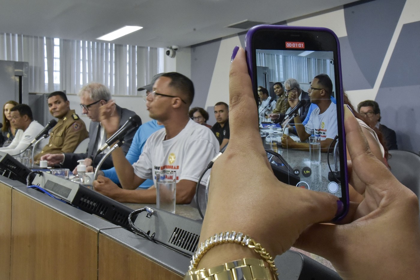 Comissão de Direitos Humanos - debate sobre violações de direitos humanos dos moradores da ocupação Construindo Sonhos