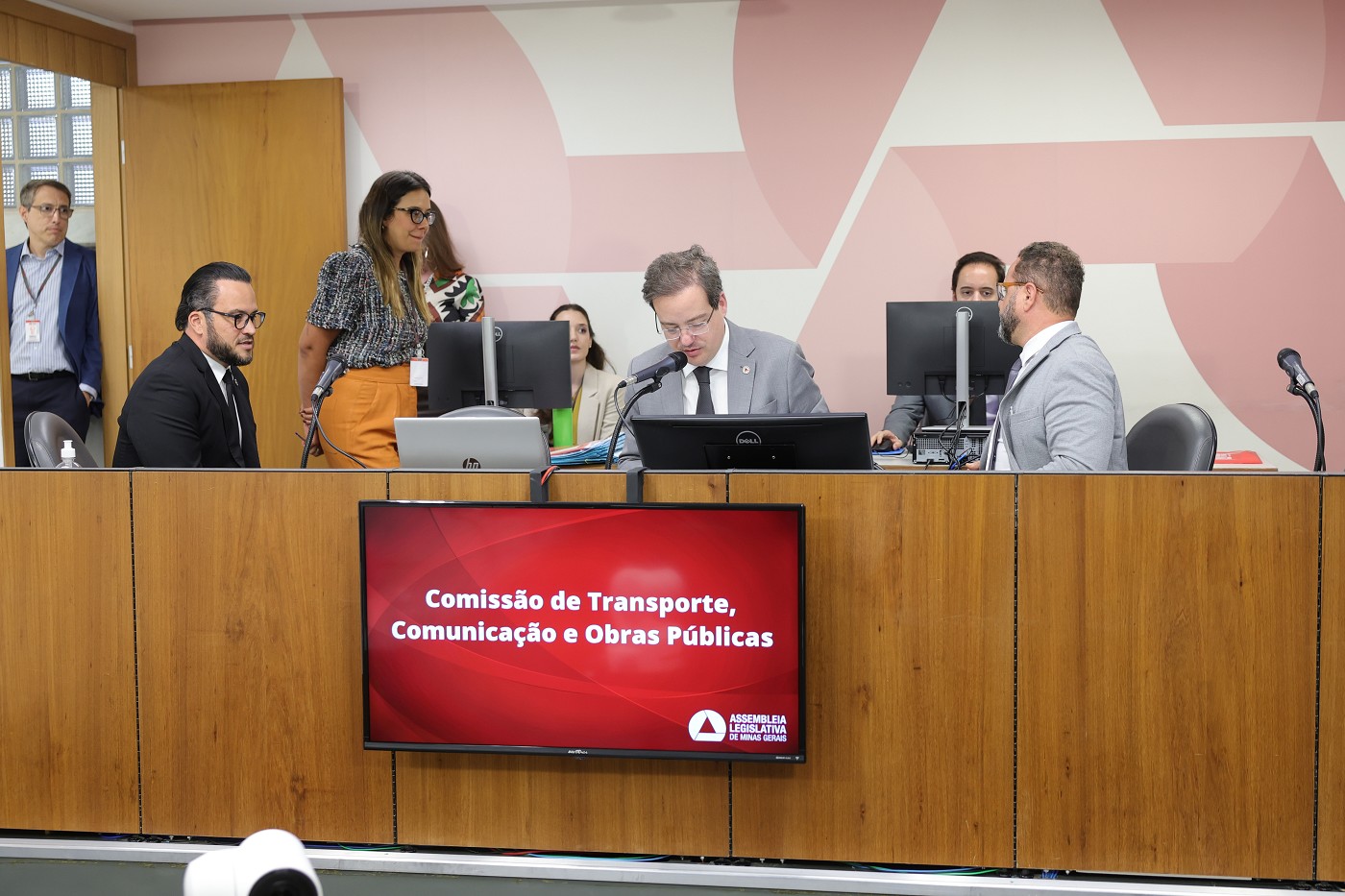 Comissão de Transporte, Comunicação e Obras Públicas - análise de proposições