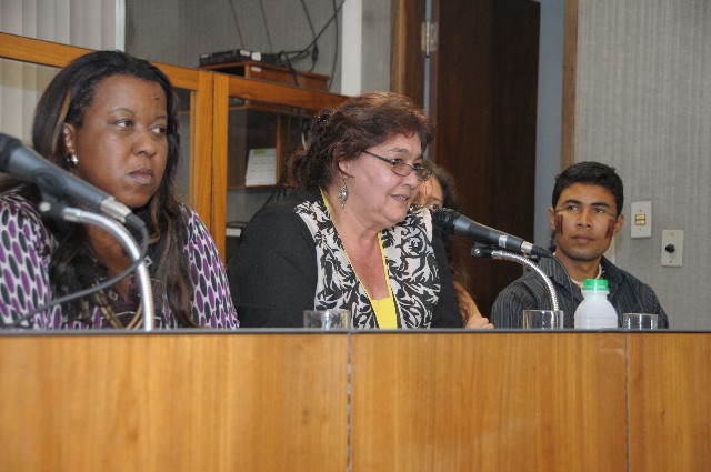 Comissões de Educação, Ciência e Tecnologia e de Participação Popular - debate sobre a educação indígena em Minas Gerais