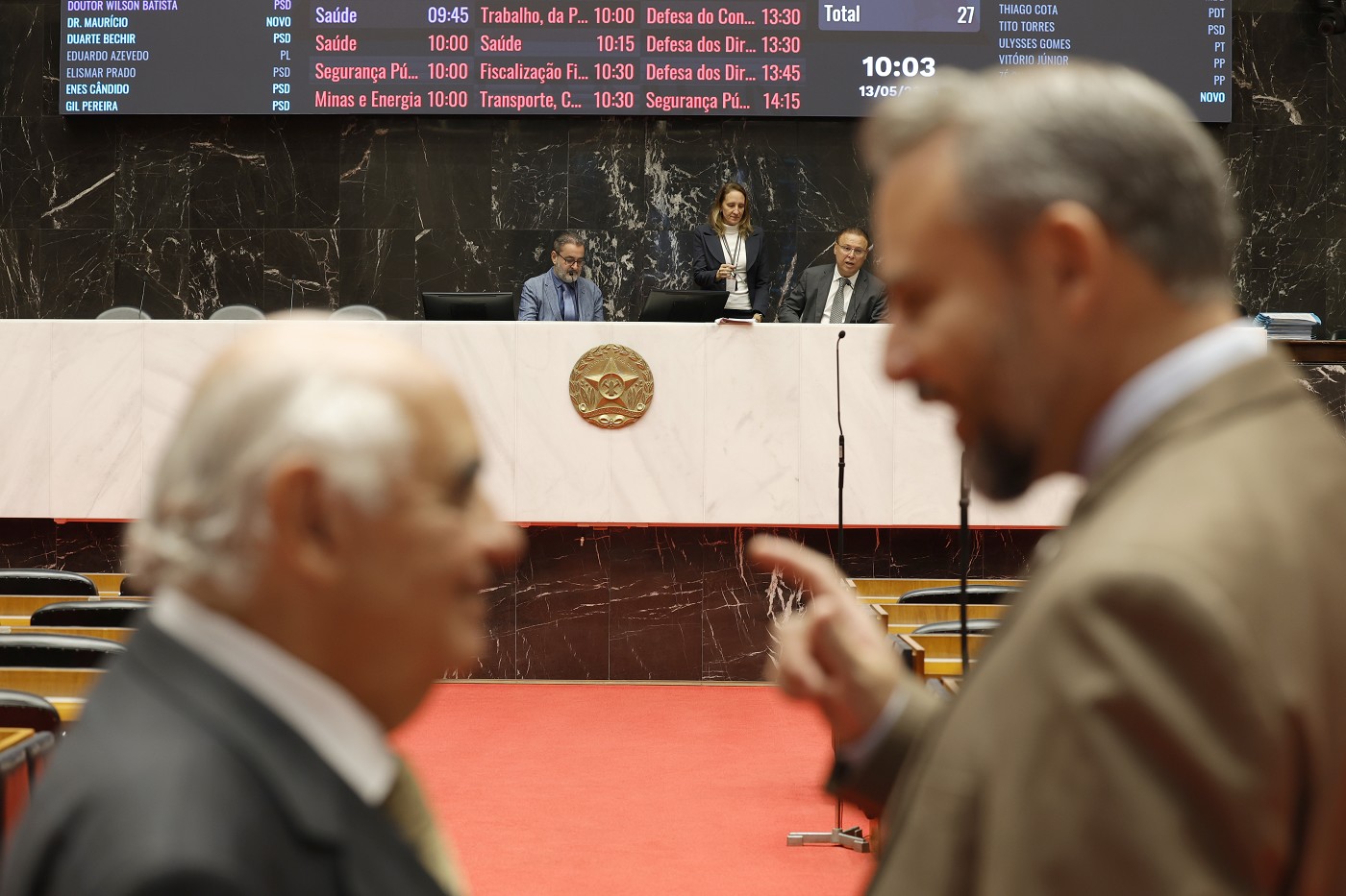 Reunião Extraordinária de Plenário - manhã - análise de proposições