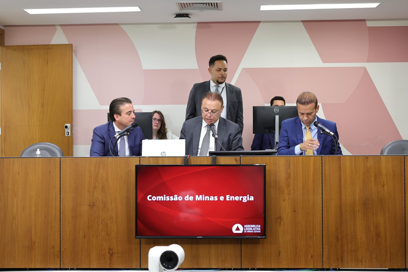Comissão de Minas e Energia - análise de proposições