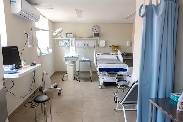 Comissão de Defesa dos Direitos da Mulher - visita à Maternidade Odete Valadares