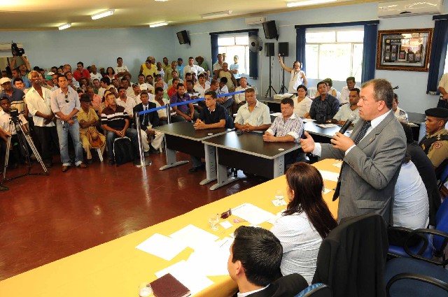 As Comissões de Assuntos Municipais e de Transporte se reuniram em Manga nesta segunda-feira (10)
