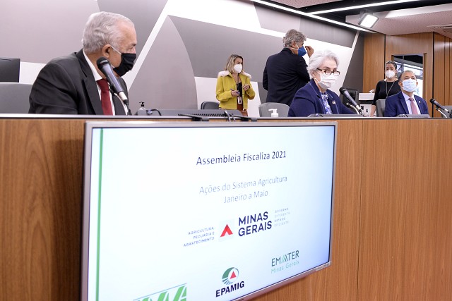 Terceira reunião do Assembleia Fiscaliza recebeu a titular da Secretaria de Estado de Agricultura, Pecuária e Abastecimento, Ana Maria Valentini