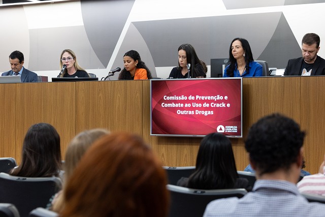 Comissão de Prevenção e Combate ao uso de Crack e outras Drogas - debate sobre a inter-relação entre o tráfico de drogas, o tráfico nacional e internacional de pessoas e a exploração sexual de crianças e adolescentes