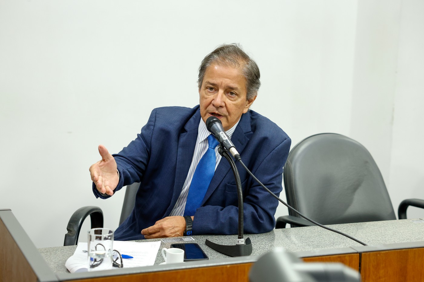 Comissão de Constituição e Justiça - análise de proposições