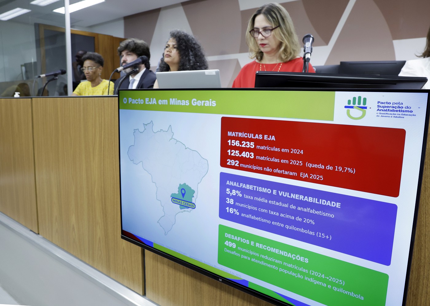 Comissão de Educação, Ciência e Tecnologia - debate sobre a EJA