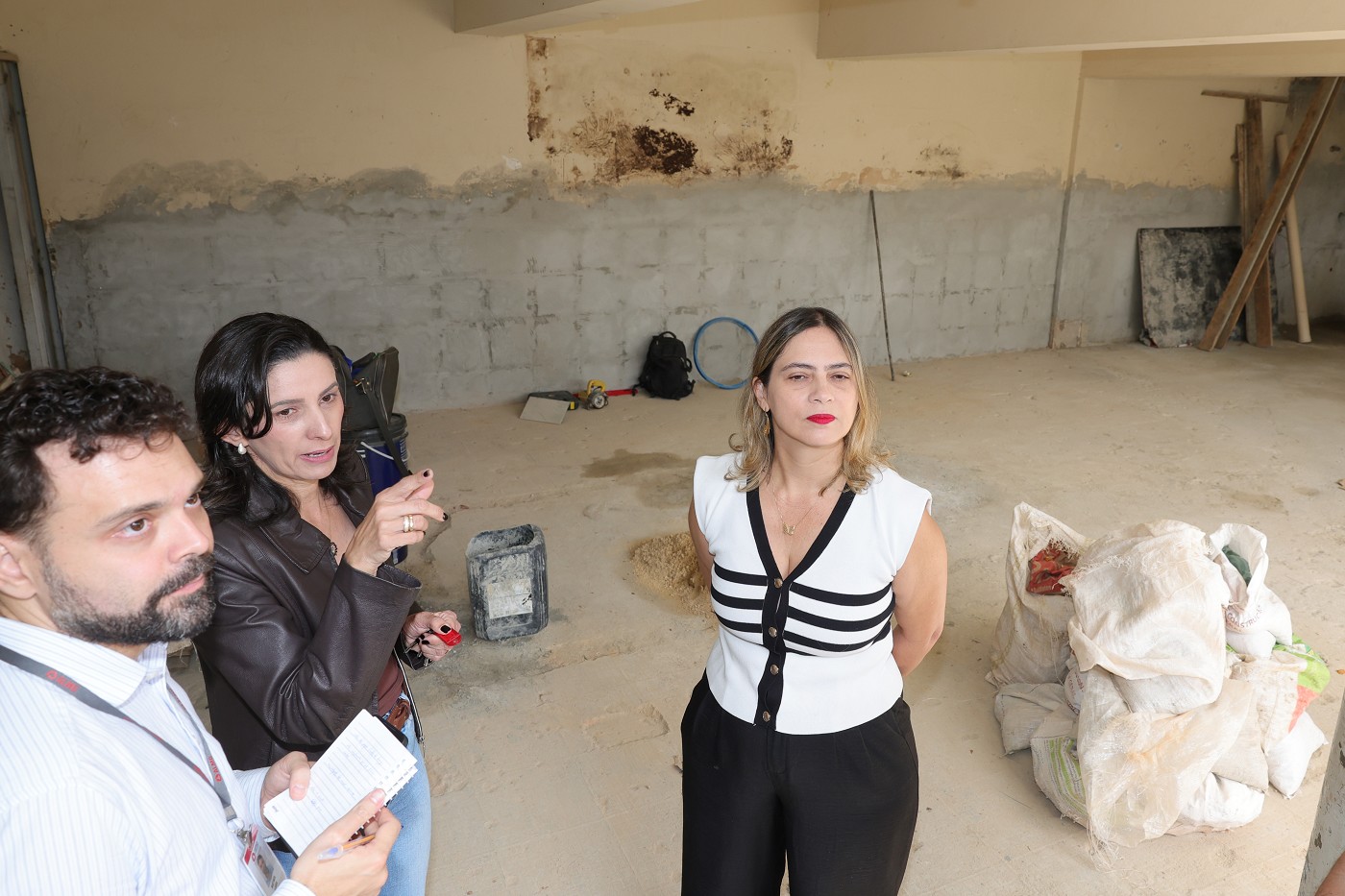 Comissão de Educação, Ciência e Tecnologia - visita à Escola Estadual Laura das Chagas