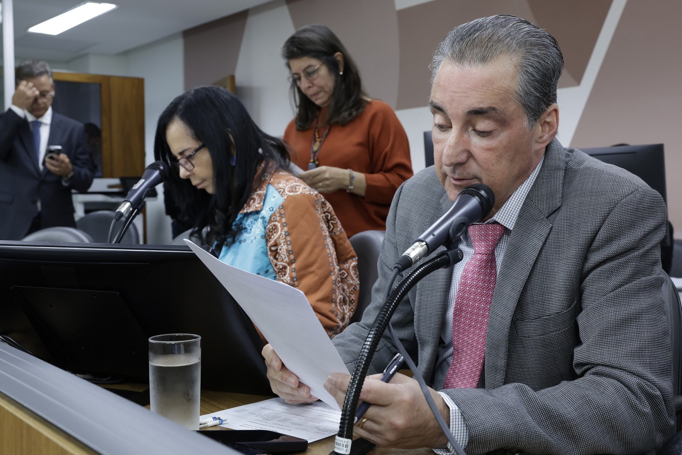 Comissão de Meio Ambiente e Desenvolvimento Sustentável analisa proposições