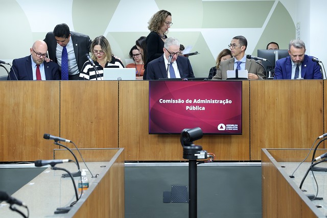 Comissão de Administração Pública - análise de proposições