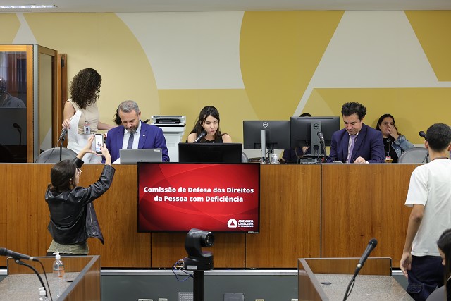Comissão de Defesa dos Direitos da Pessoa com Deficiência - análise de proposições