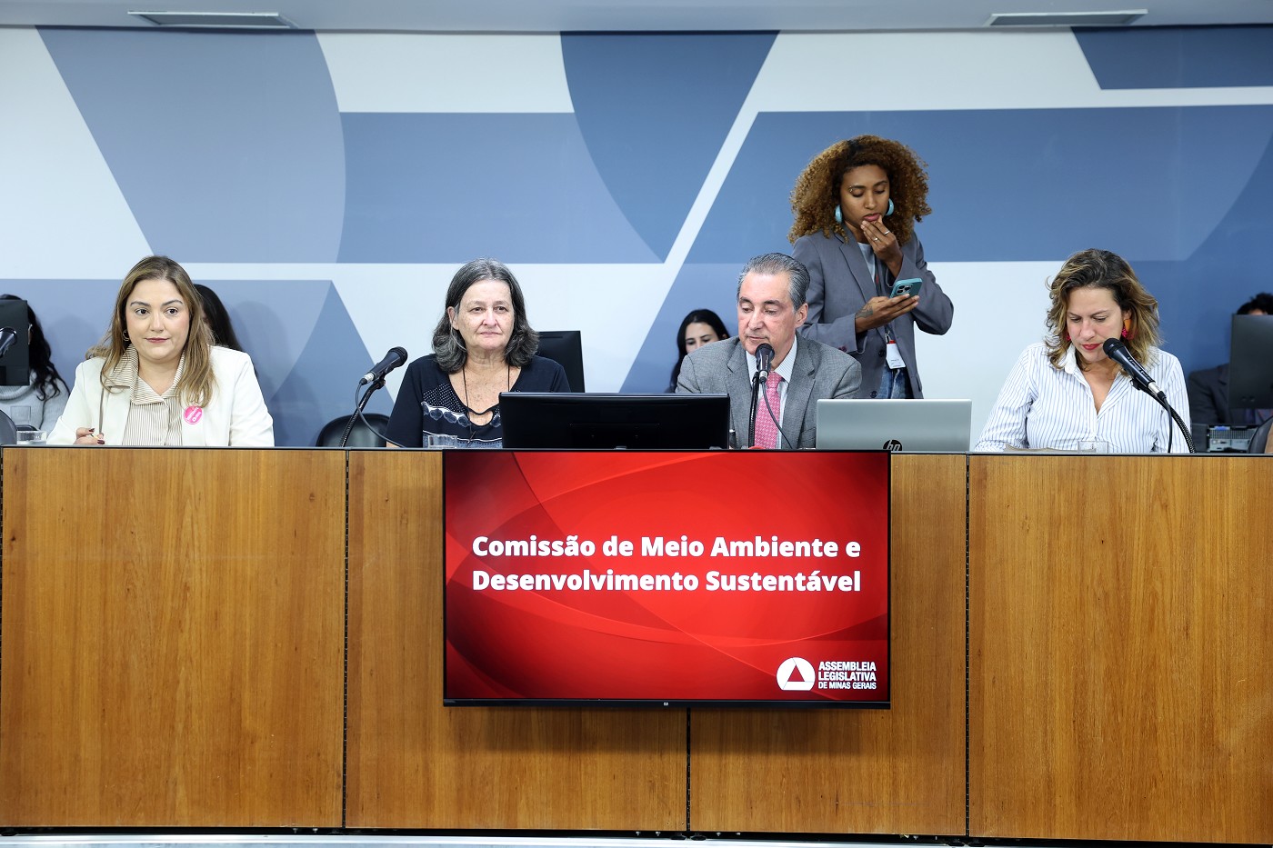 Comissão de Meio Ambiente e Desenvolvimento Sustentável - debate sobre os impactos socioambientais da Mina da Jangada, em Brumadinho