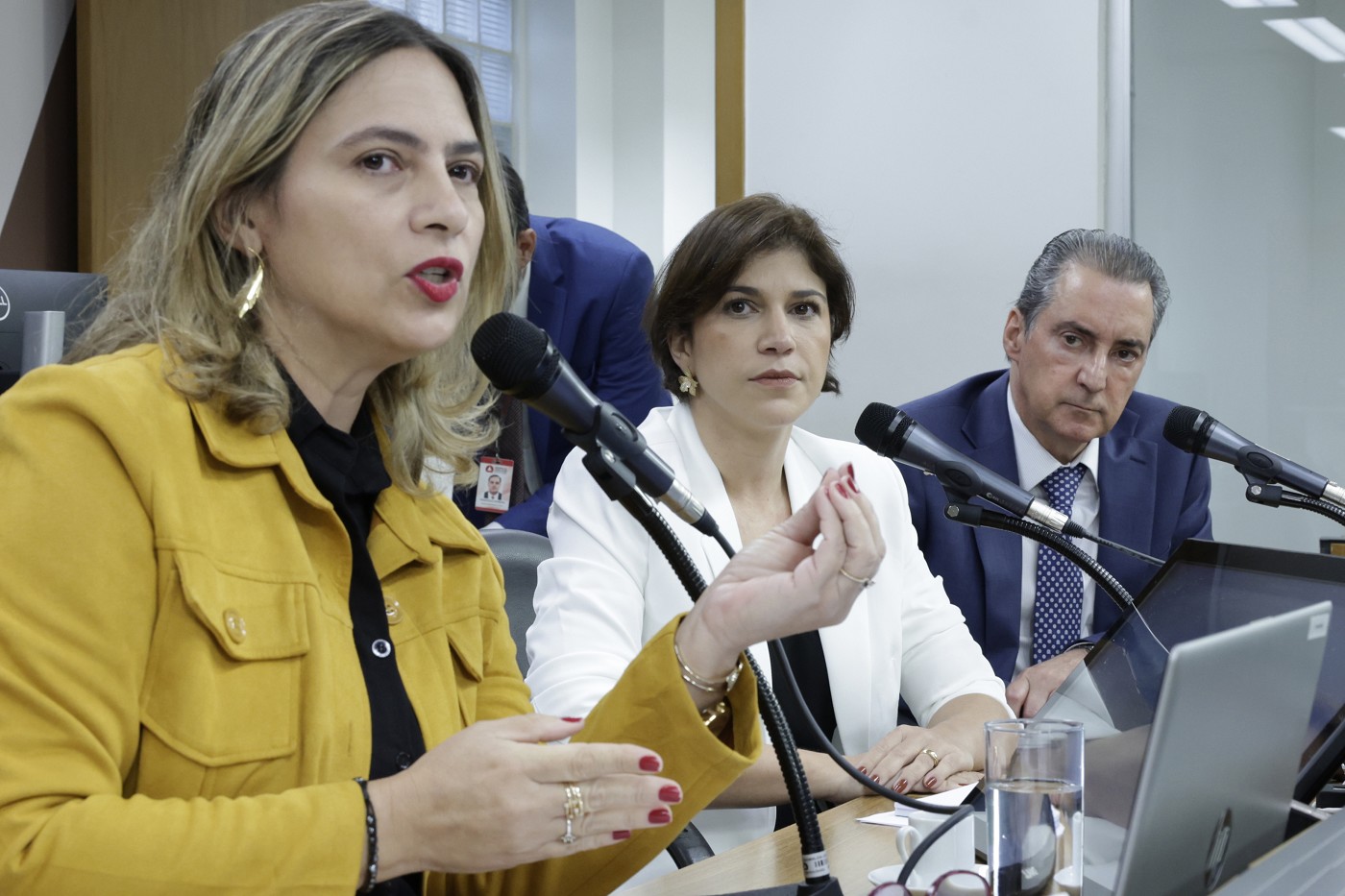 Comissão de Educação, Ciência e Tecnologia - debate sobre a exoneração do ex-secretário de Estado de Educação, Rossieli Soares