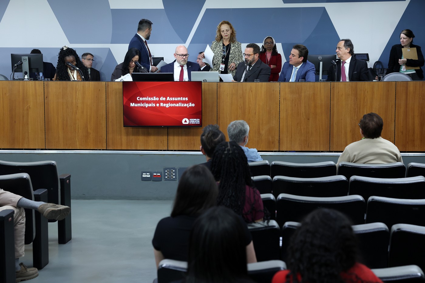Comissão de Assuntos Municipais e Regionalização - análise de proposições