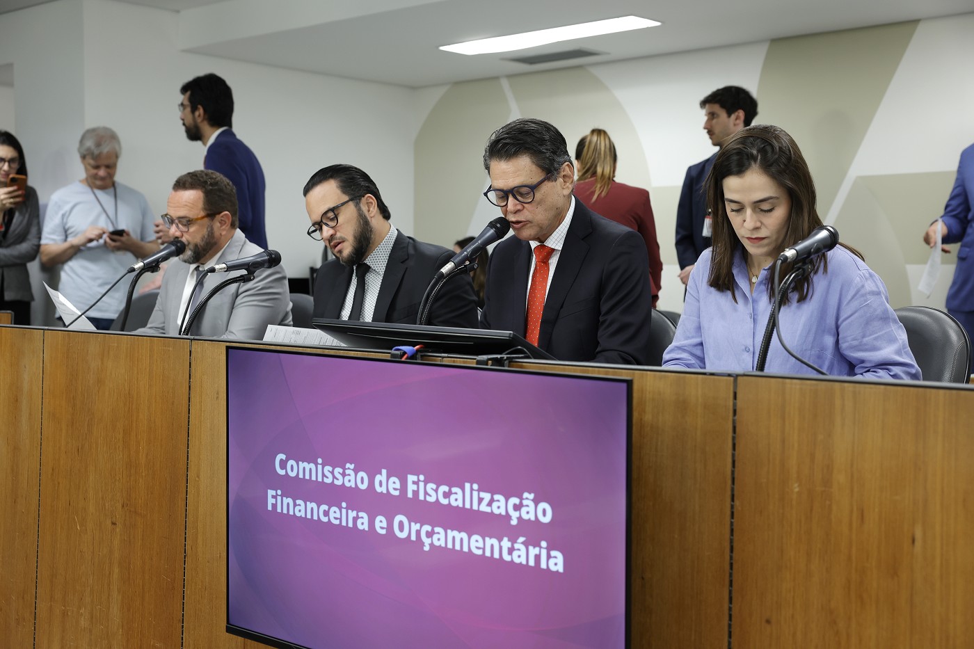 Comissão de Fiscalização Financeira e Orçamentária - análise de proposições