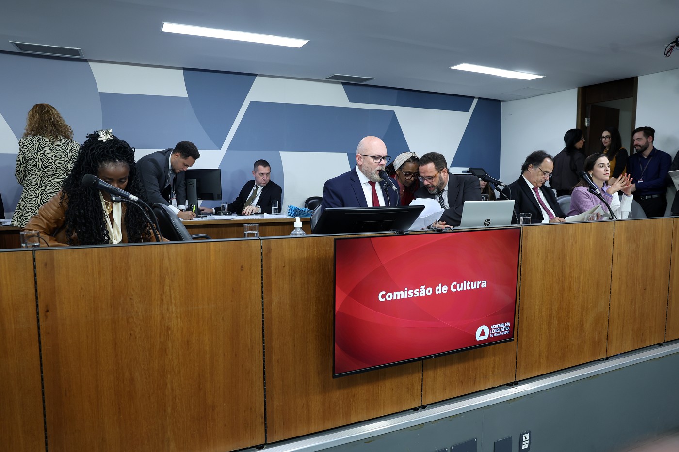 Comissão de Cultura - análise de proposições
