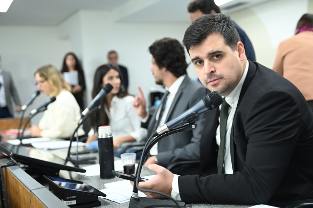 Comissão de Constituição e Justiça - análise de proposições