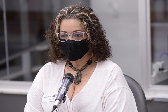 Para Fernanda Leite, a pandemia ressaltou desigualdade e trouxe um sentimento descaso para alunos e professores