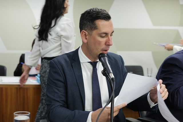 Comissão de Constituição e Justiça - análise de proposições