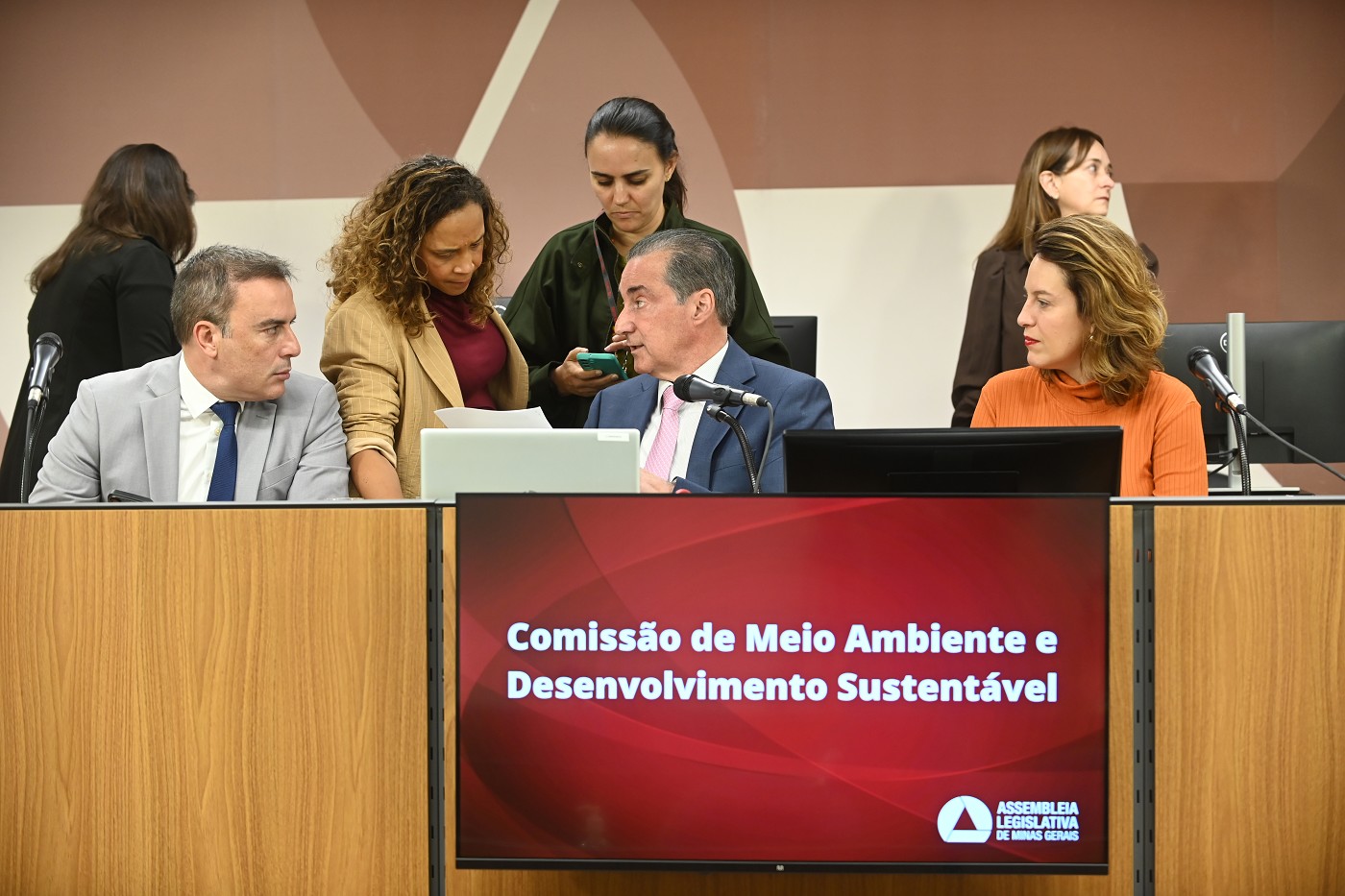 Comissão de Meio Ambiente e Desenvolvimento Sustentável - análise de proposições