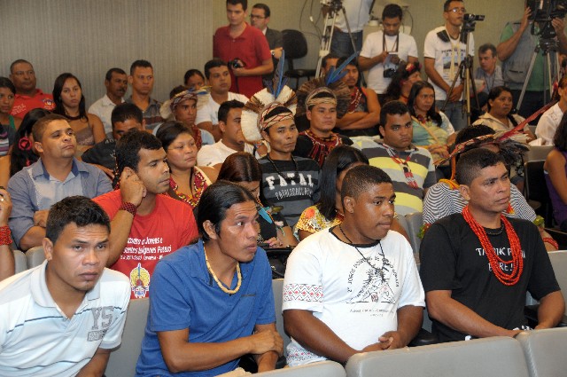 Comissões de Educação, Ciência e Tecnologia e de Participação Popular - debate sobre a educação indígena em Minas Gerais