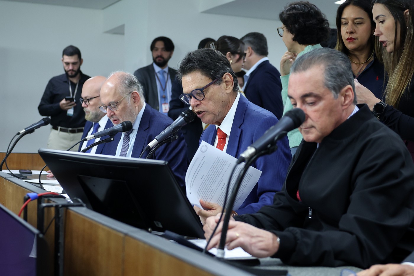 Comissão de Fiscalização Financeira e Orçamentária - análise de proposições