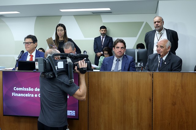 Comissão de Fiscalização Financeira e Orçamentária - análise de proposições