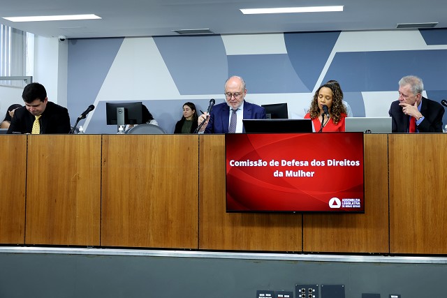 Comissão de Defesa dos Direitos da Mulher - análise de proposições