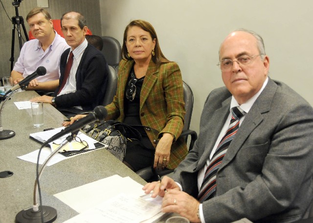 Convidados falaram de ações em andamento para minimizar os impactos causados pelas chuvas