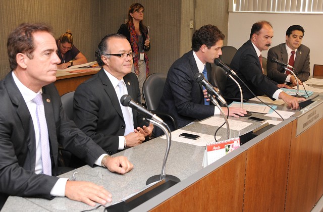 Deputados aprovam parecer sobre Projeto de Lei Complementar de autoria do Tribunal de Contas