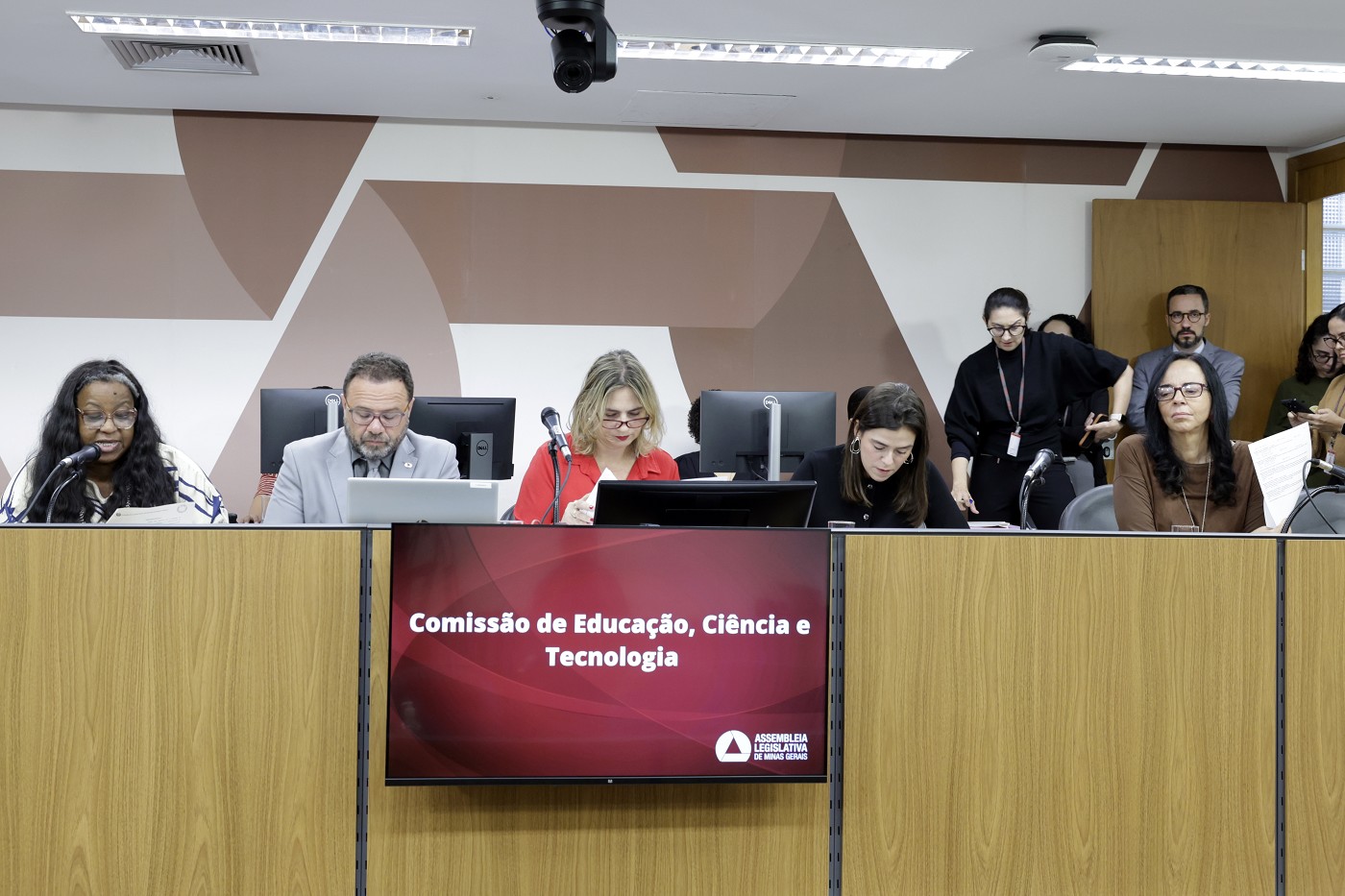 Comissão de Educação, Ciência e Tecnologia - análise de proposições