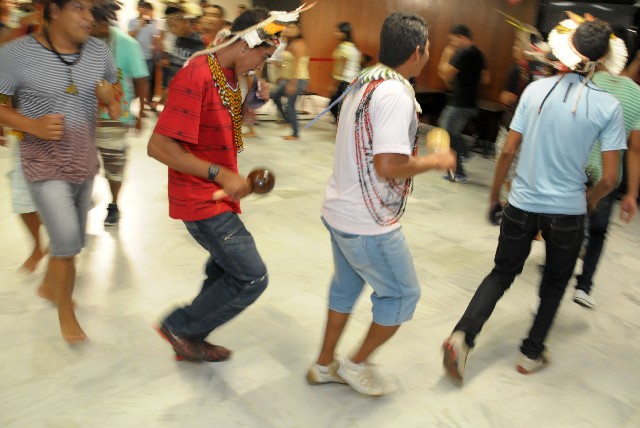 Comissões de Educação, Ciência e Tecnologia e de Participação Popular - debate sobre a educação indígena em Minas Gerais