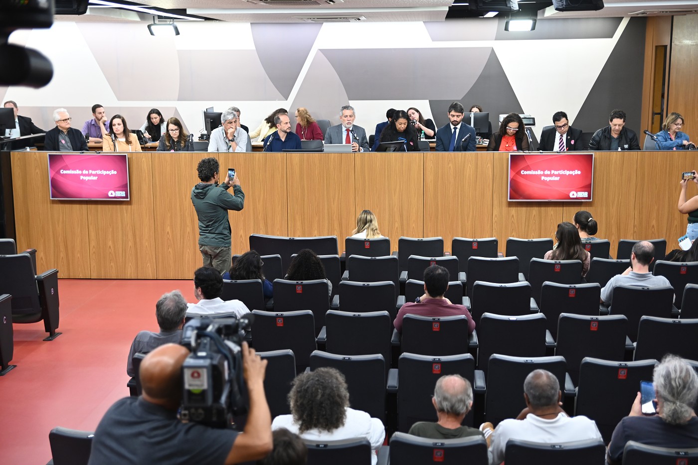 Comissão de Participação Popular - debate sobre a redução da área do Parque Cercadinho