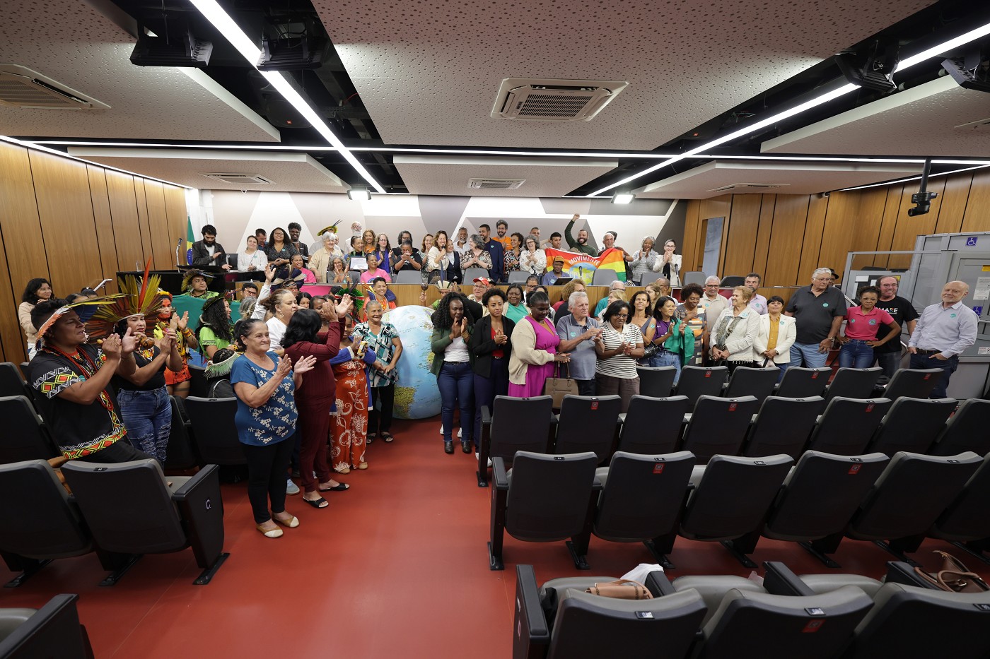 Comissão de Meio Ambiente e Desenvolvimento Sustentável - homenagem ao Instituto Nenuca de Desenvolvimento Sustentável