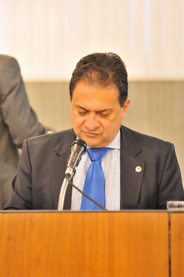 O deputado Leonídio Bouças concluiu pela legalidade da matéria com a emenda nº 1