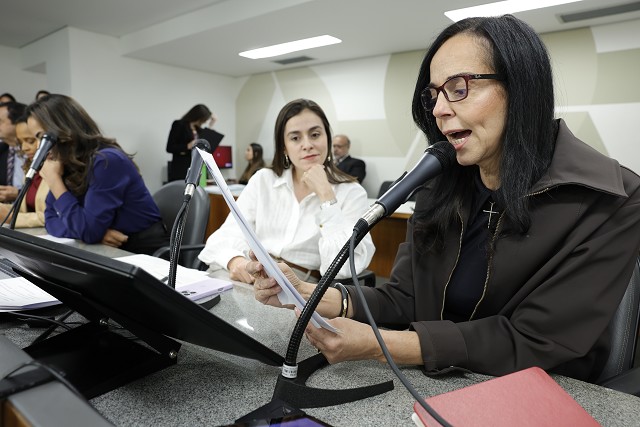 Comissão Especial - parecer sobre a escolha de conselheiro do TCE-MG