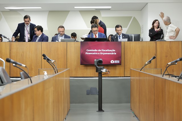 Comissão de Fiscalização Financeira e Orçamentária - análise de proposições