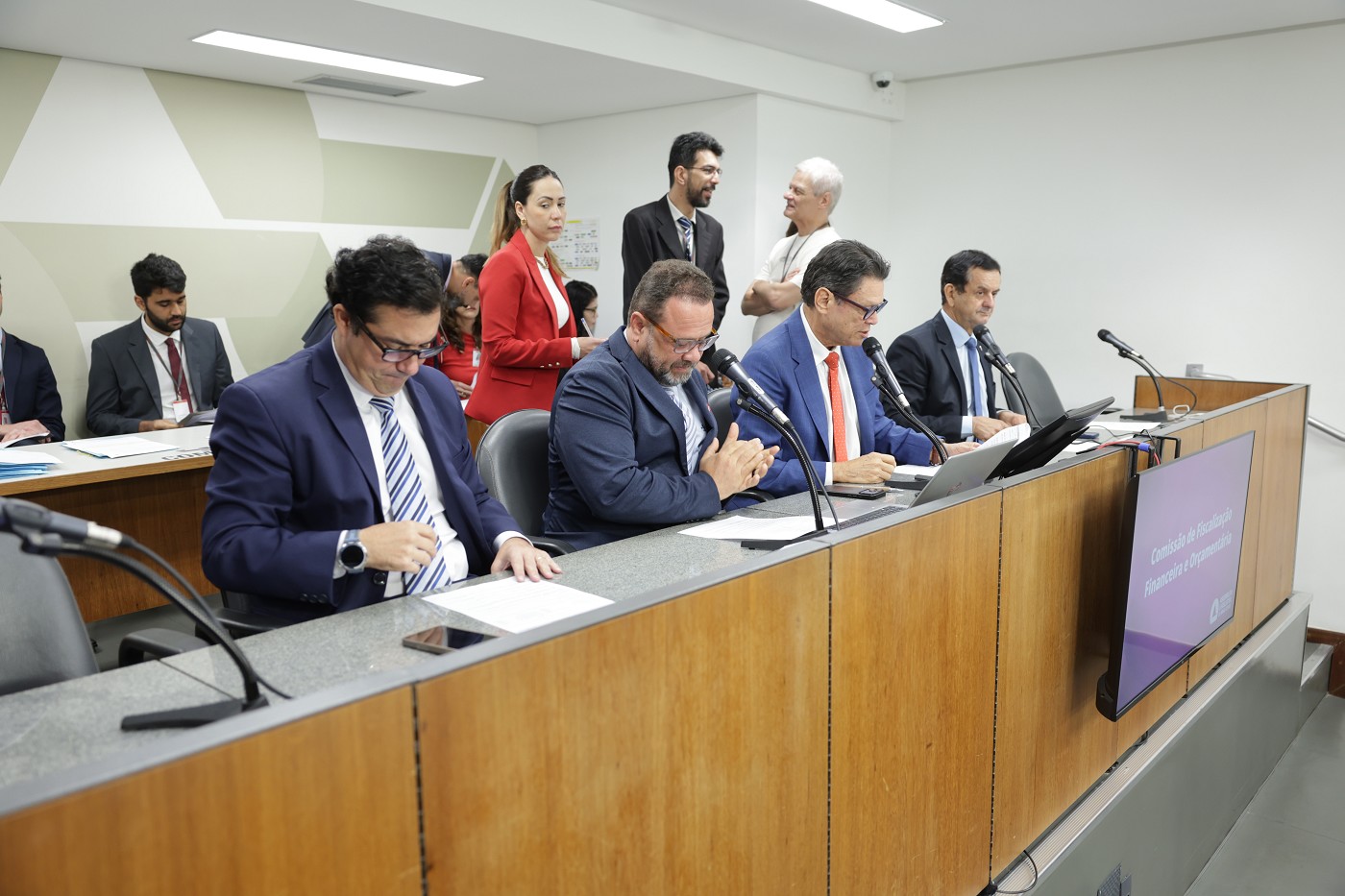 Comissão de Fiscalização Financeira e Orçamentária - análise de proposições
