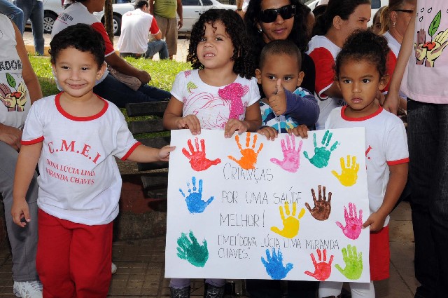 Crianças da rede pública municipal foram ao evento