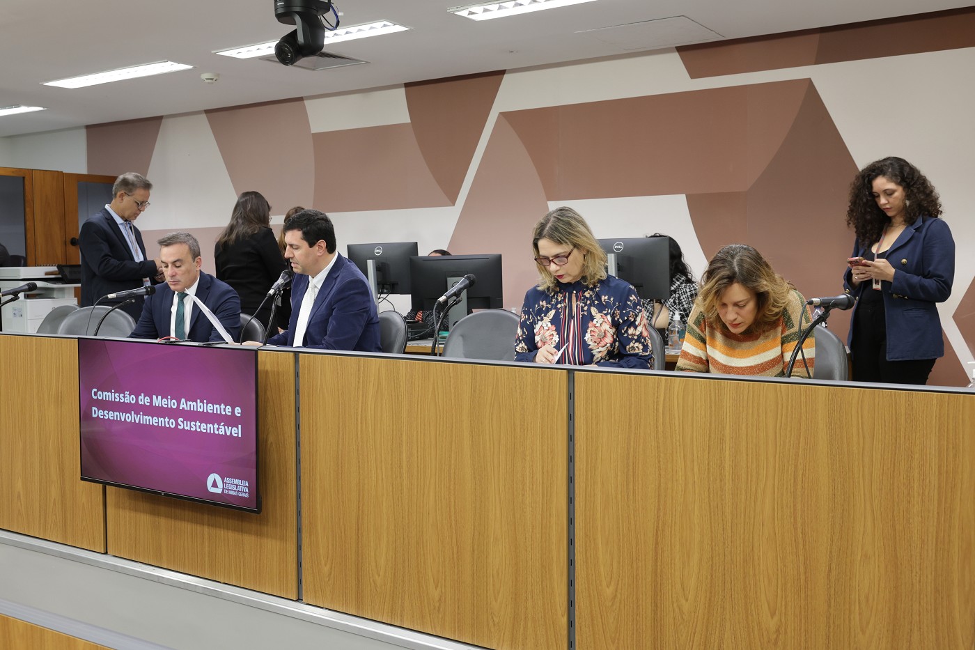 Comissão de Meio Ambiente e Desenvolvimento Sustentável - análise de proposições