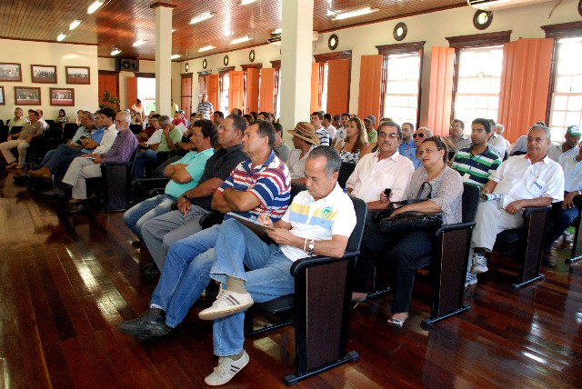 O alerta foi feito em reunião da Comissão Extraordinária das Águas realizada nesta terça (28) em Paracatu