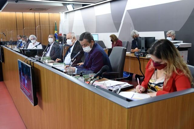 No encontro, a secretária de Estado de Agricultura, Pecuária e Abastecimento, Ana Maria Soares Valentini, prestou contas das ações da sua pasta