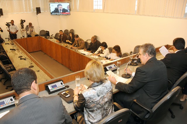 Comissão de Segurança Pública debateu a implantação da Delegacia Eletrônica no Estado
