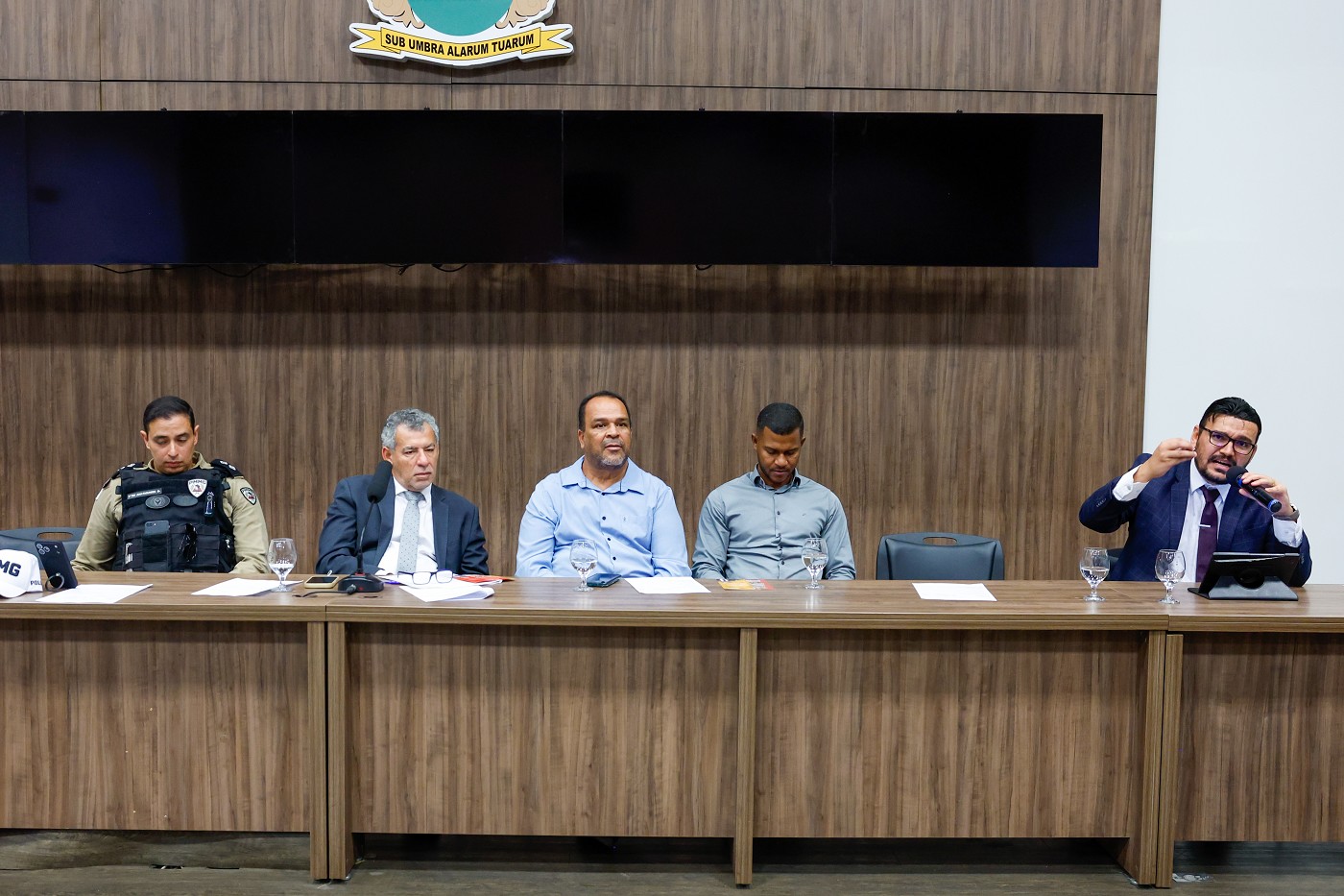 Comissão de Constituição e Justiça - debate sobre a regulamentação do táxi-lotação intermunicipal